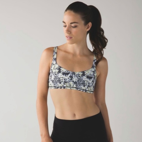 Lululemon Free To Be Bra/Crosscourt Petal Black - Picture 3 of 7